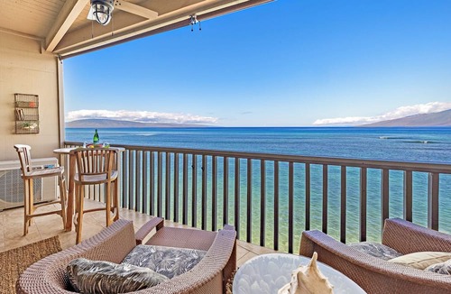 Kahana Condo | On Top of Water View-5 Stars-Pohailani 303