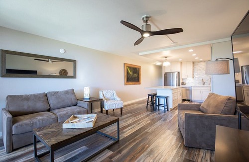 Kihei Condo | Steps to Kamaole 3 Beach