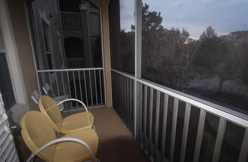 Windsor Hills Condo | Dream Disney Family Vacation, Best Resort, 2 Miles To Disney, Space For 8