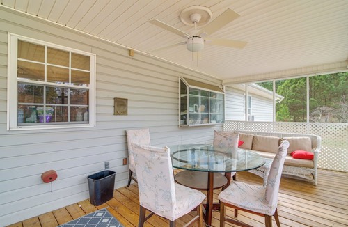 Suwanee Apartment | Country Living with Everything You Need Close By