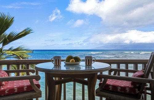 Kahana Condo | Oceanfront Remodeled Studio Pohailani 203 - Lanai Ocean Views - Cold AC