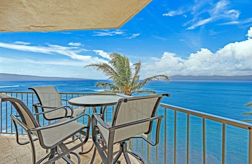 Kahana Condo | Spectacular ocean views at Spacious 2-BR AC Pool- Royal Kahana 610