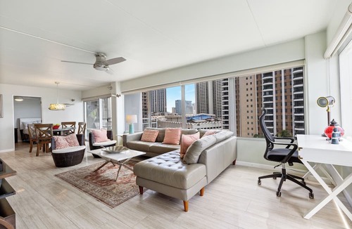 Waikiki Apartment | Ilikai Hotel Condo with Ocean, Lagoon & Fireworks Views