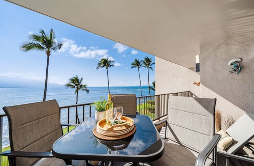 Maalaea Condo | SUMMER SALE! Oceanfront 2BD Condo w Views of Maalaea Bay & Molokini - LOA 303