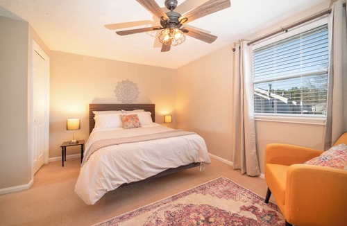 Pineville House | Peace at the lake Lovely 2-bedroom townhome with AC in charming Pineville