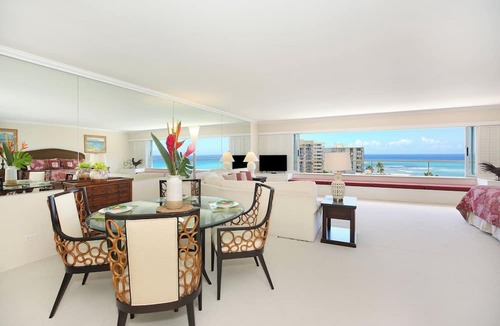 Diamond Head - Kapahulu - St. Louis Condo | Breathtaking Ocean Views from Quiet Beachfront Condo! Free Parking & Wi-Fi!