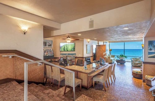 Kahana Condo | Oceanview 10th floor studio, AC, resort amenities, walk to shops and dining