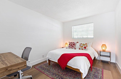 Sailboat Bend Condo | Chic Condo w/Patio, Near Fort Lauderdale Hotspots