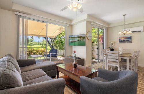 Ko Olina Condo | Fairways at Ko Olina 18C: Elegant Condo on Golf Course