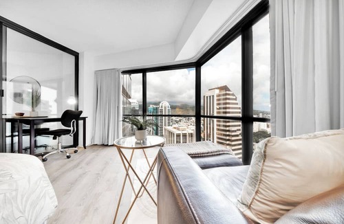 Downtown Honolulu Condo | Bishop Suites @ Executive Centre, Mountain View Suite #3709, Downtown Honolulu