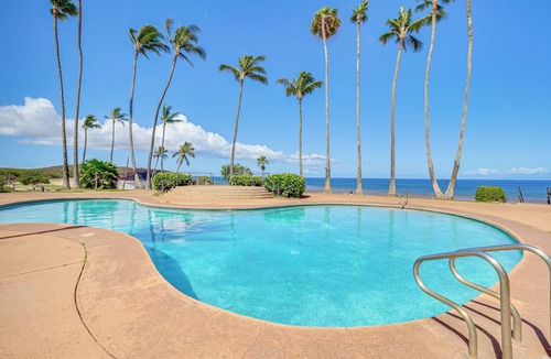 Maunaloa Condo | Oceanfront Condo w/Pool Access on Molokai!