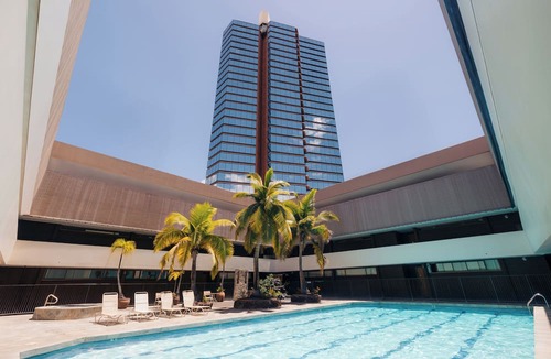 Downtown Honolulu Condo | Bishop Suites @ Executive Centre, Mountain View Suite #3609, Downtown Honolulu