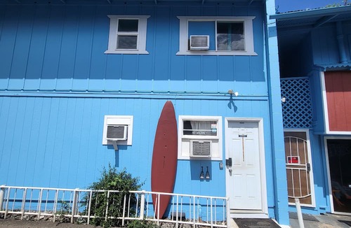 Wailuku Apartment | Budget Downtown Studio-G w/Queen Bed, Micro-Kitchen AC, WIFI & 4 free Streamers