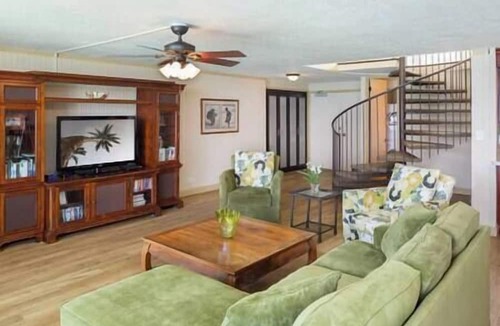 Punaluu Apartment | Aloha Beachside Getaways 3