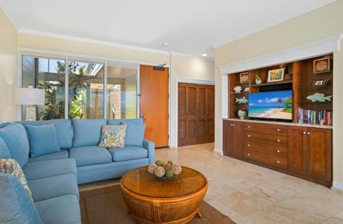 Napili Apartment | Kapalua Bay Villas Oceanfront 1 BR Sleeps 4 Villas Steps to Beach Complimentary Car with 6 Nights KBV-34G4 by KBM
