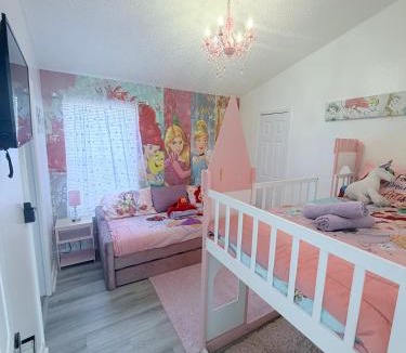 Indian Point House | Beautiful 5BR 4 baths Themed home near Disney and Universal, Private Pool, Gameroom, baby Crib and more