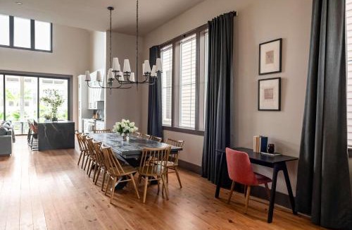 Faubourg Lafayette House | Luxe 7 bedroom Heated Pool and Spa Stay Heirloom