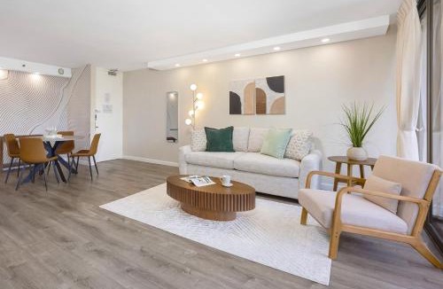 Waikiki Apartment | Waikiki condo with private lanai & resort access