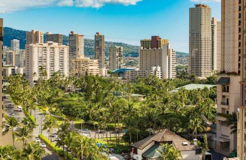 Waikiki Apartment | 1519 Ilikai Collection 9 Beachfront Resort recently upgraded