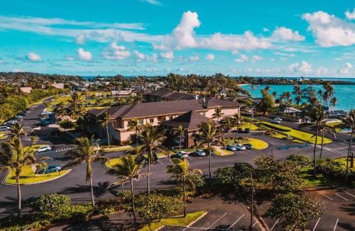 Laie Hotel | Courtyard by Marriott Oahu North Shore - No Resort Fee