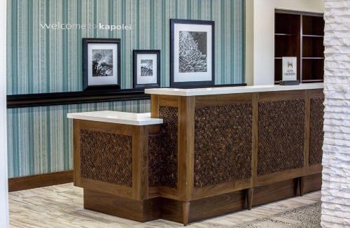Kapolei Hotel | Hampton Inn & Suites Oahu Kapolei - FREE Parking - No Resort Fee