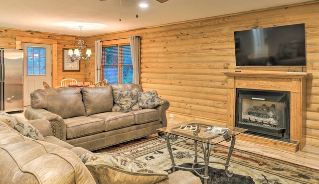 Cedar Mountain Log Cabin: 4 Mi Dupont State Forest