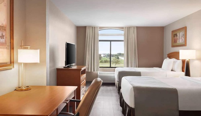 Wingate by Wyndham Bentonville AR