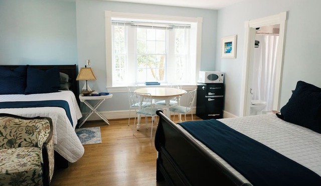 The Carriage House Inn Bed and Breakfast