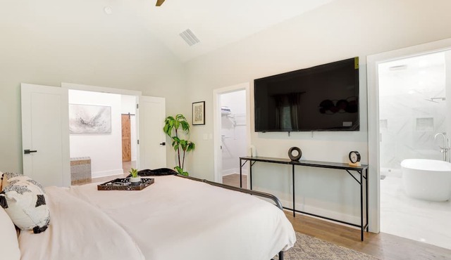 Modern Decatur Home ~ 7 Mi to Atlanta!