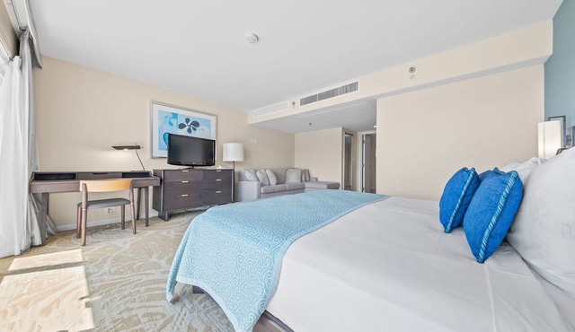 Refurnished! 33rd Floor RARE Executive Suite 2BR/2.5BA w/Kitchen & Laundry