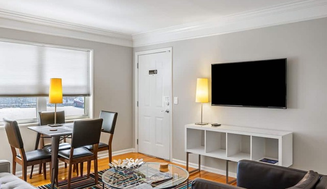 (BC1bC) Cozy 1BR with Full Kitchen and Professional Cleaning
