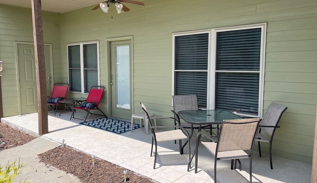 Lake Chatuge Getaway! Walk to The Ridges Resort & Marina + Restaurants!