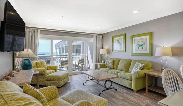 Waterforde 403 - Two-bedroom, two-bath oceanfront condo with pool