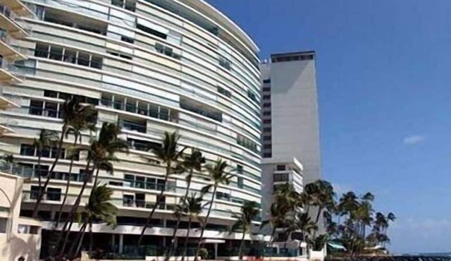 BEACHFRONT COZY 1BR/1BA/1PKG IN WAIKIKI