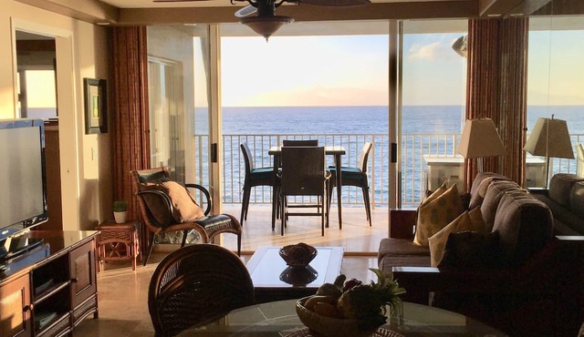 Ocean Front Renovated 2 BR/BA Luxury Condo w/A/C . 2nd Floor Unobstructed View