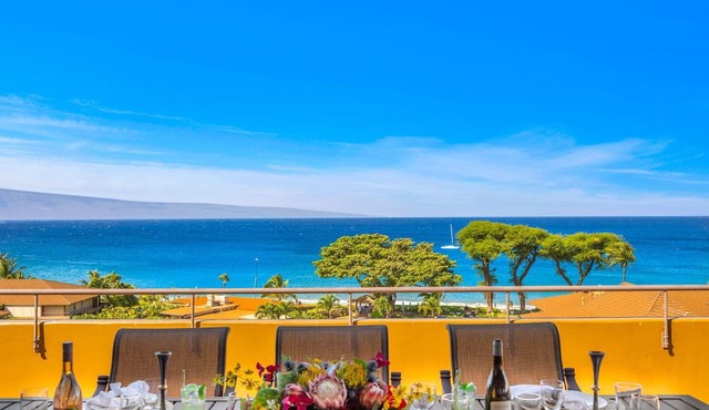Maui Kaanapali | Penthouse 2 BR, Sleeps 4 | Car Incl. w/6+ Nights | MKV-A606 by KBM
