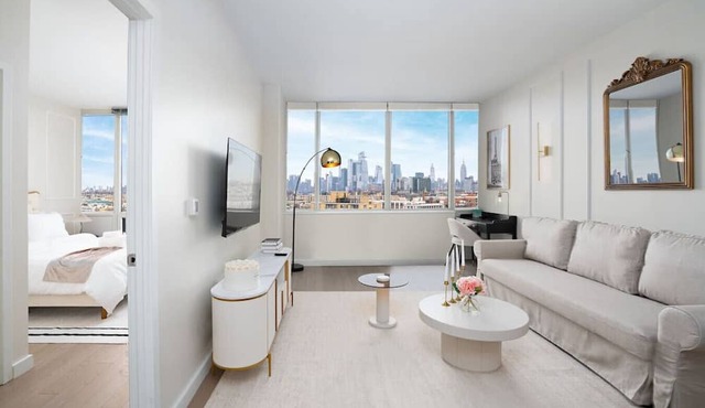 Midtown View - Minutes to City