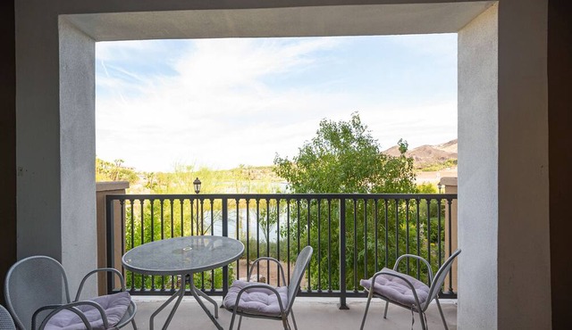 Easy Access Suite with Lake Views!