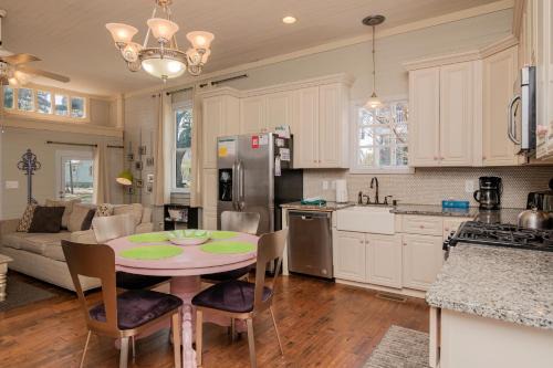 Candy Store House by Oak Island Accommodations