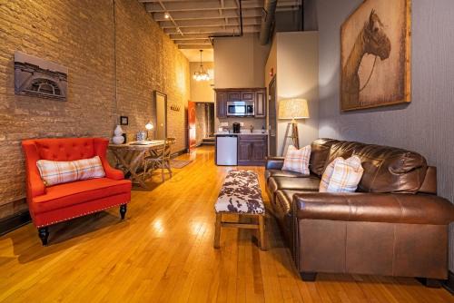 124 Lofts - Downtown Dundee - Walk to Dining