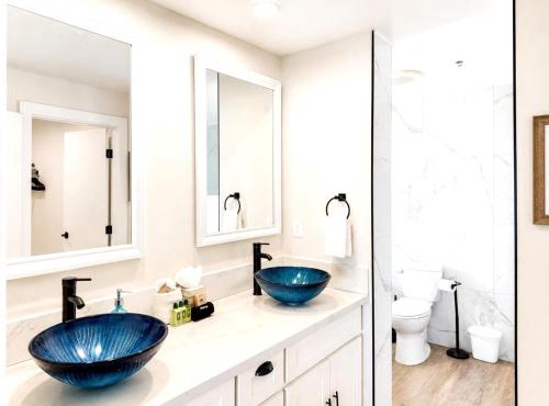 Sands Of Kahana Oceanfront 3-Bedroom Penthouse Car Included with 6 nights SOK-381 by KBM